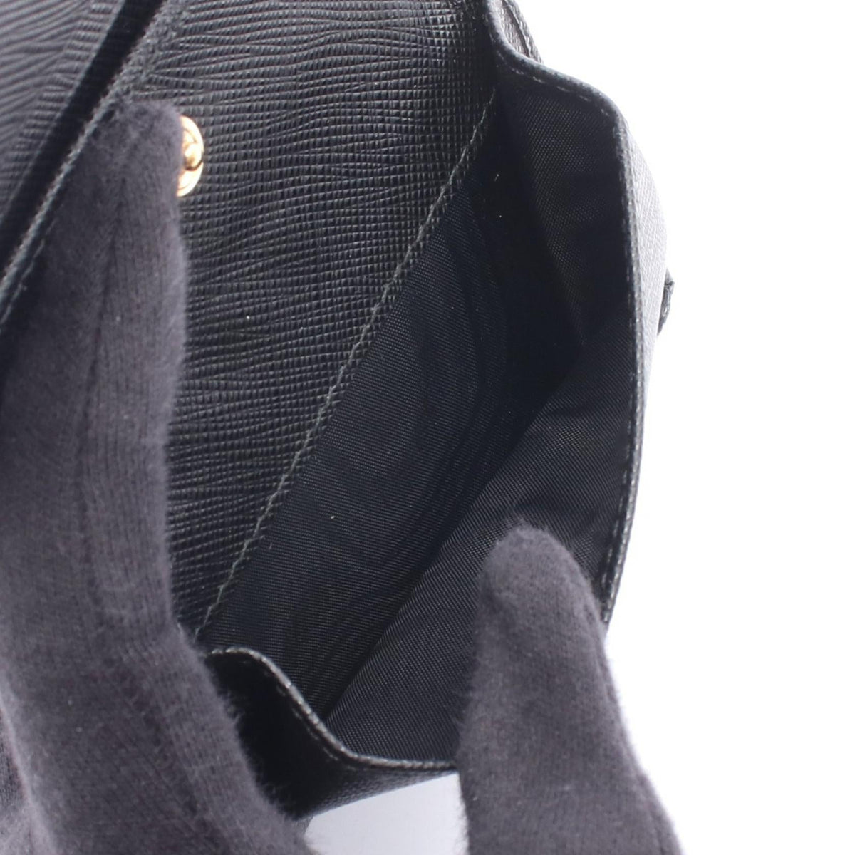 プラダ SAFFIANO レザー財布