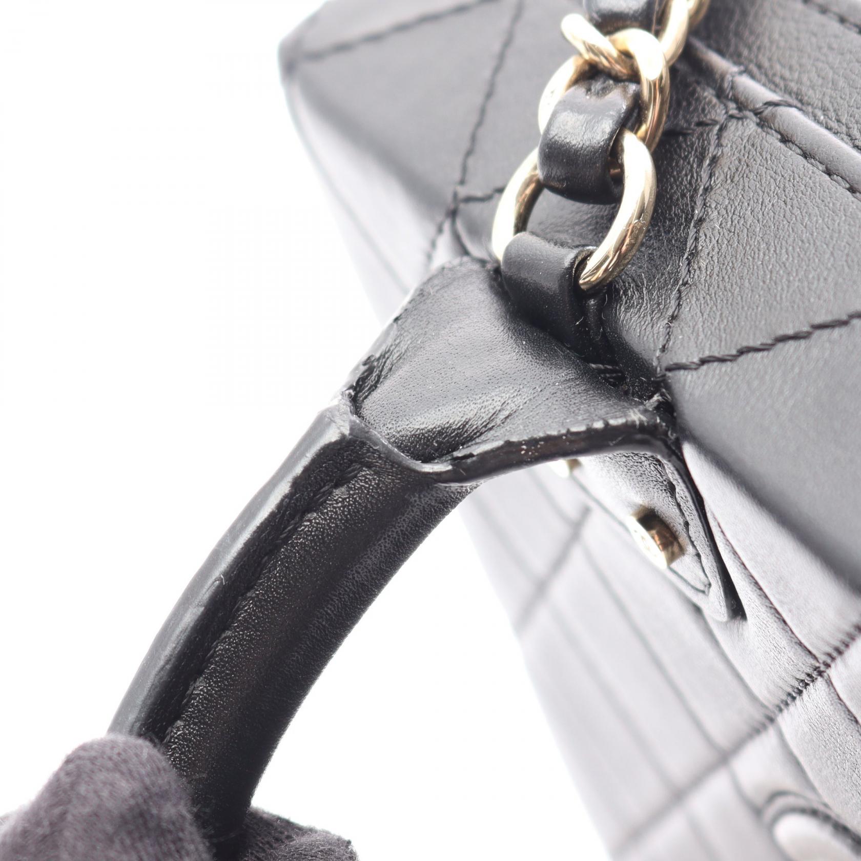 シャネル バニティケース マトラッセ 2way レザーショルダーバッグ