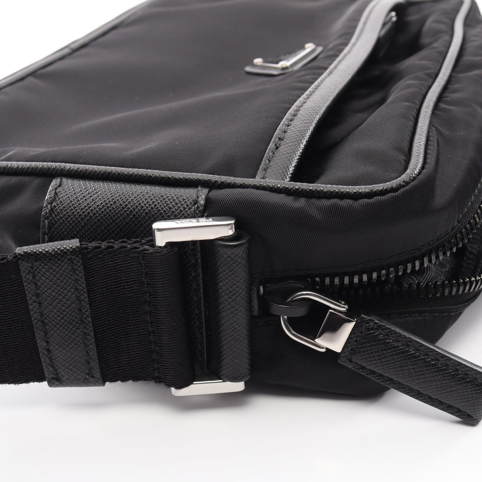 プラダ TESSUTO SAFFIANO ショルダーバッグ