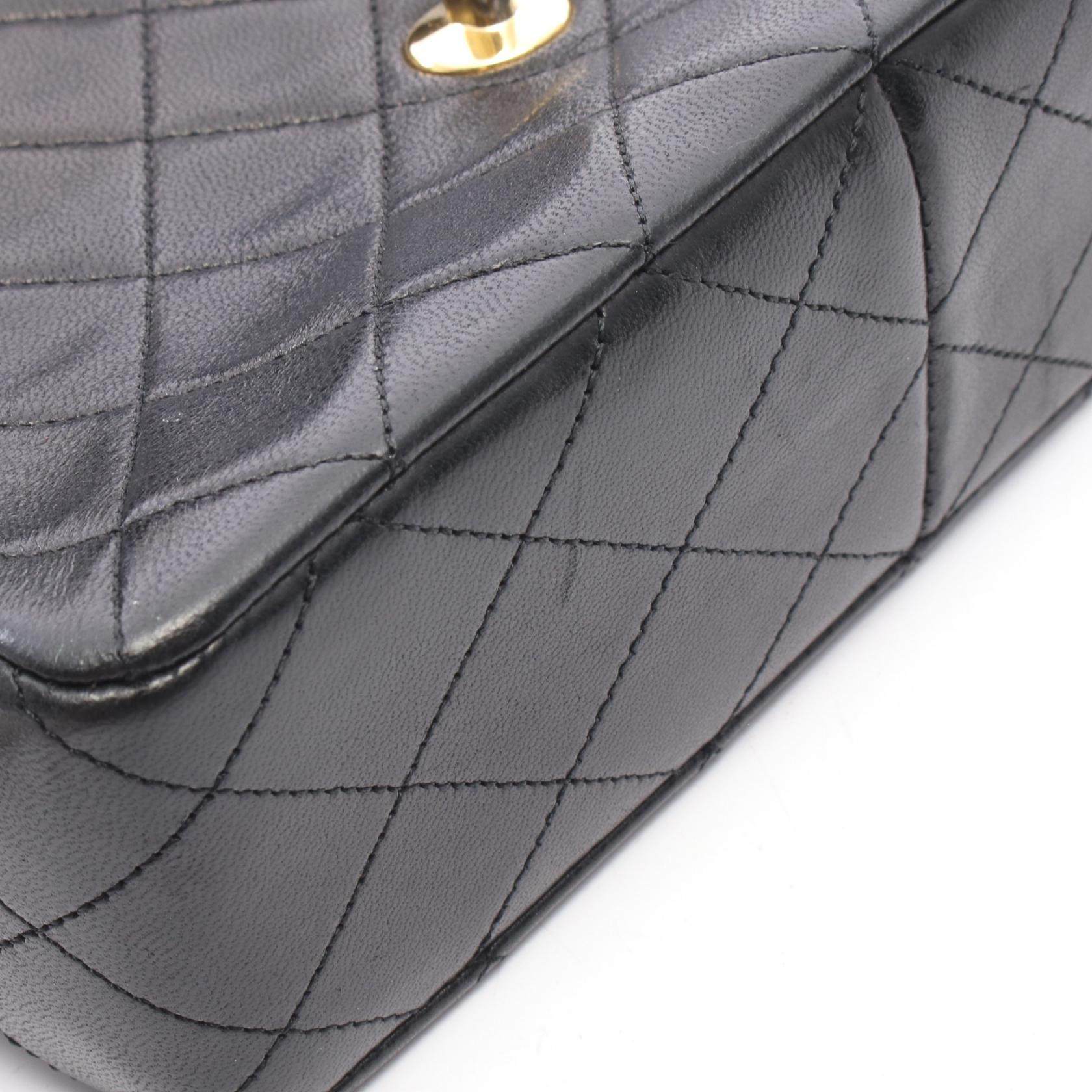 シャネル ミニマトラッセ ラムスキン ショルダーバッグ