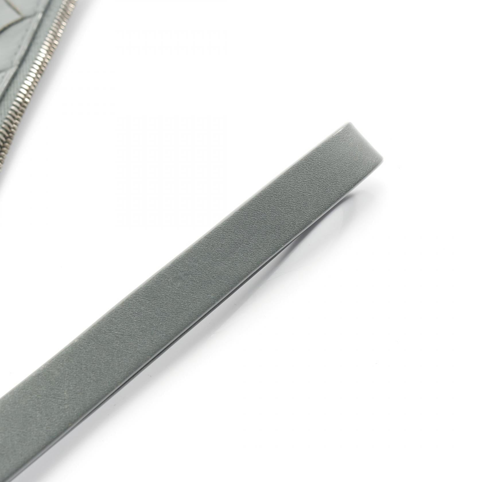 ボッテガ・ヴェネタイントレチャートレザークラッチバッグ