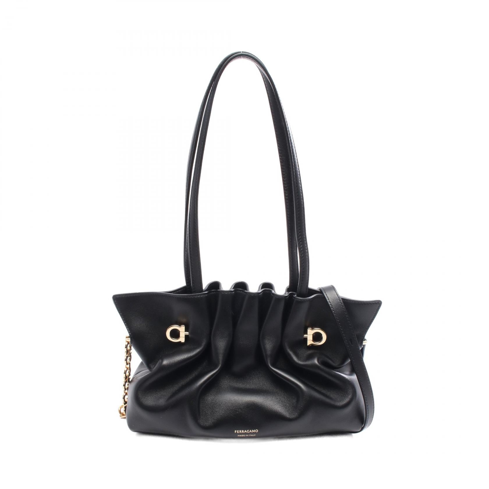 サルヴァトーレ フェラガモ ガンチーニ ショルダーバッグ