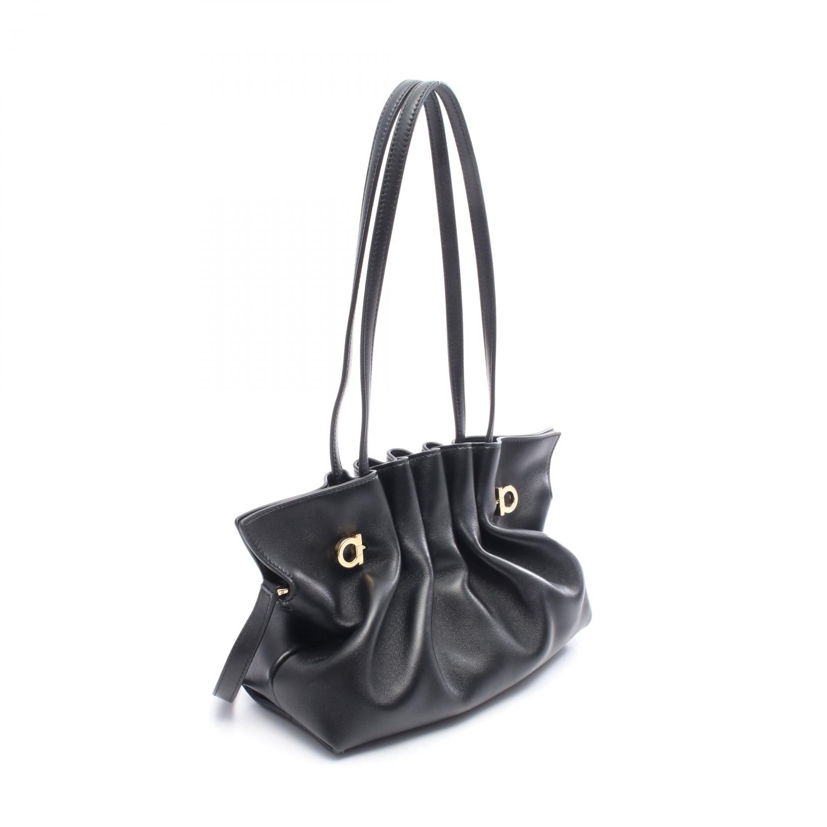 サルヴァトーレ フェラガモ ガンチーニ ショルダーバッグ