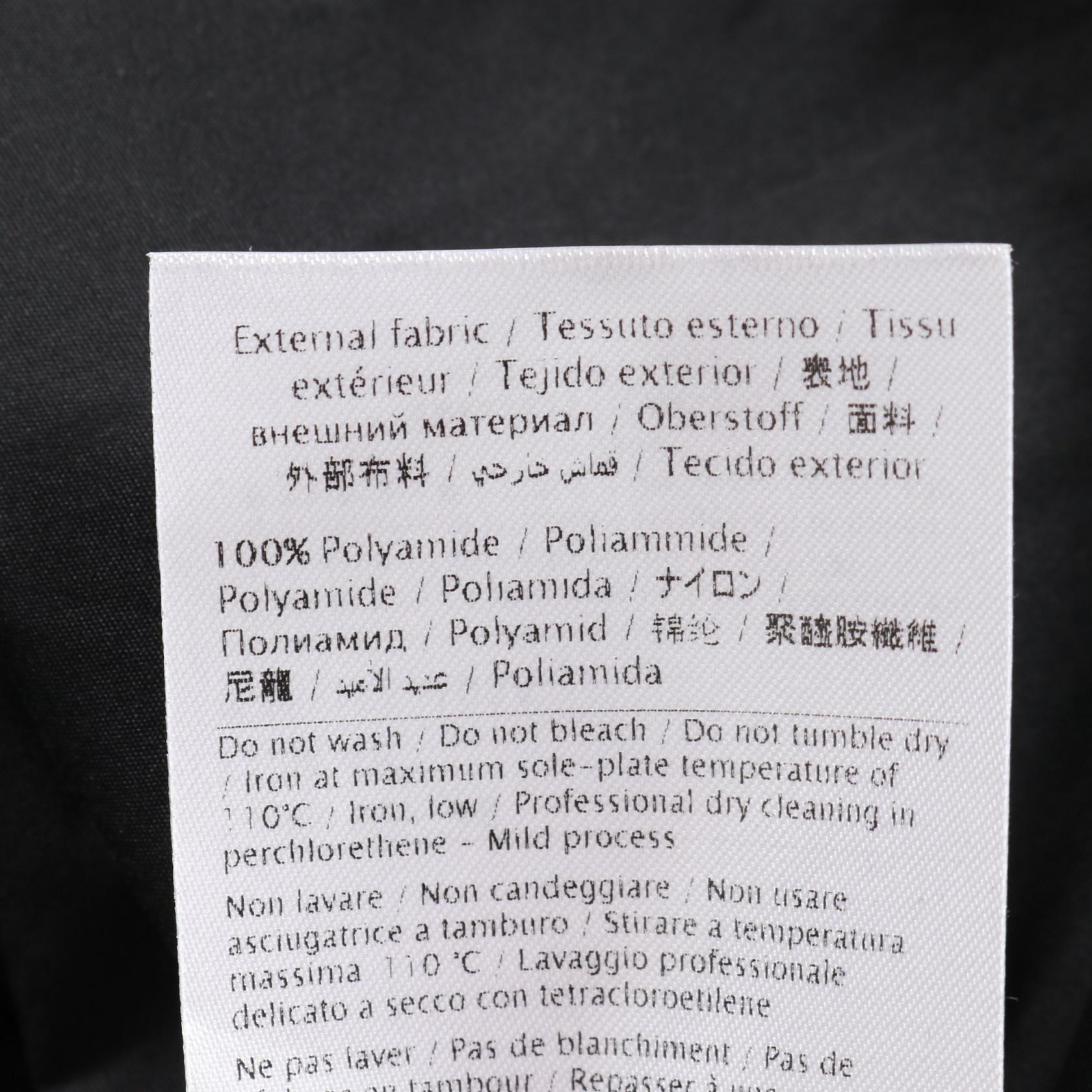 ヴァレンチノ ナイロントップス