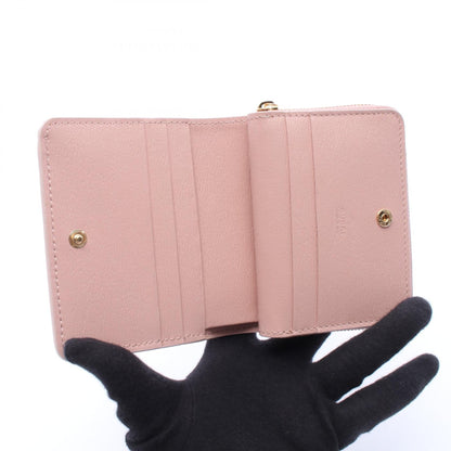 グッチ スクリプト レザー財布