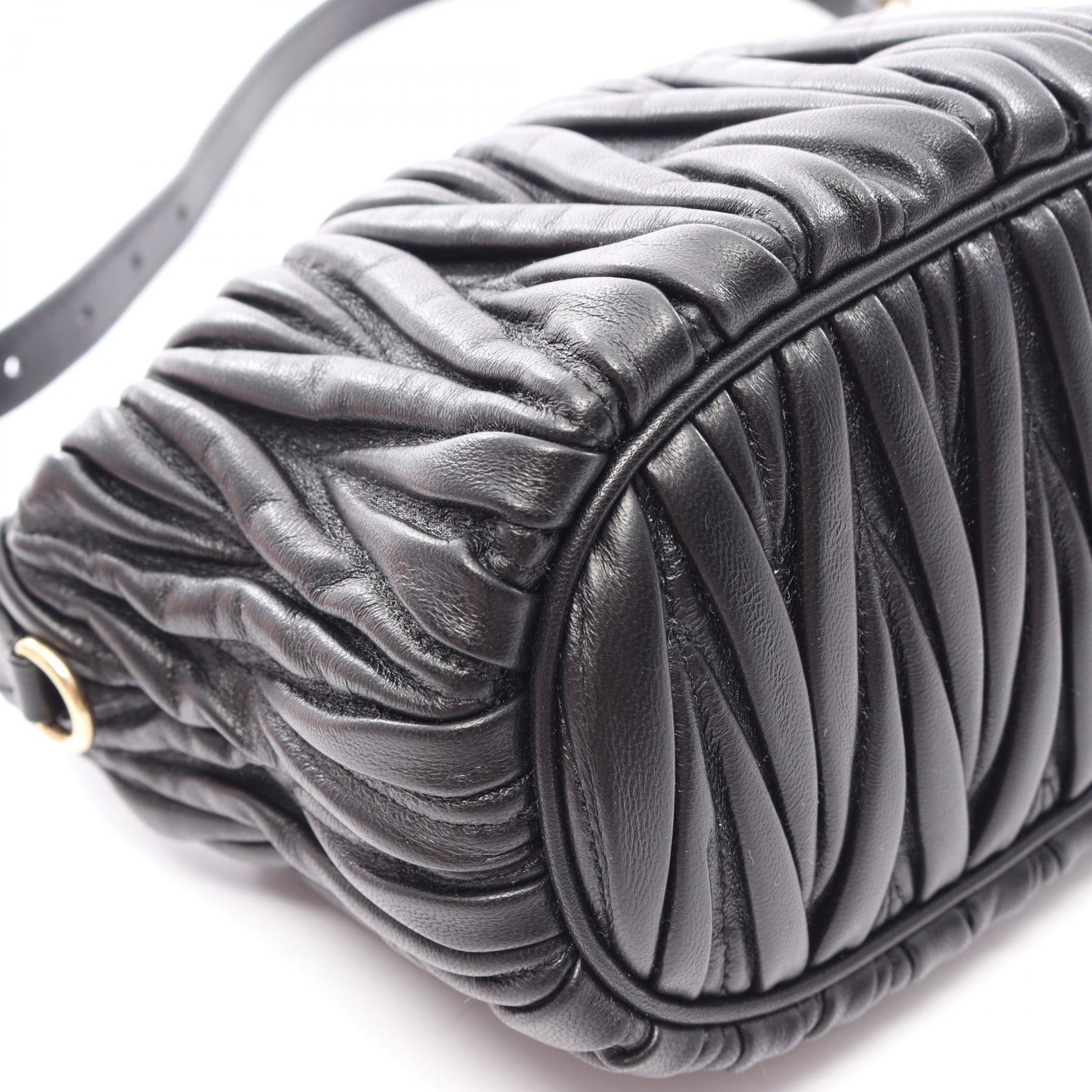 ミュウミュウ MATELASSE MIU レザー2wayハンドバッグ