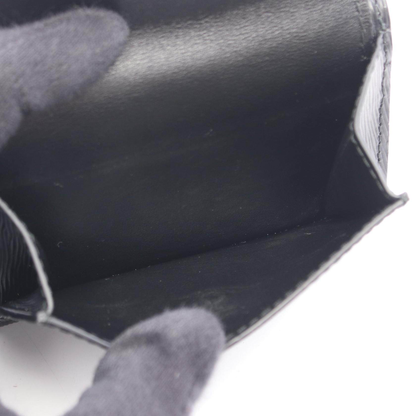 プラダ VITELLO MOVE レザー三つ折り財布