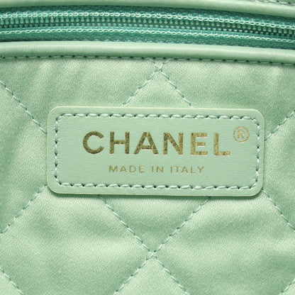 シャネル マトラッセ シャネル22 スモール ラムスキン ショルダーバッグ