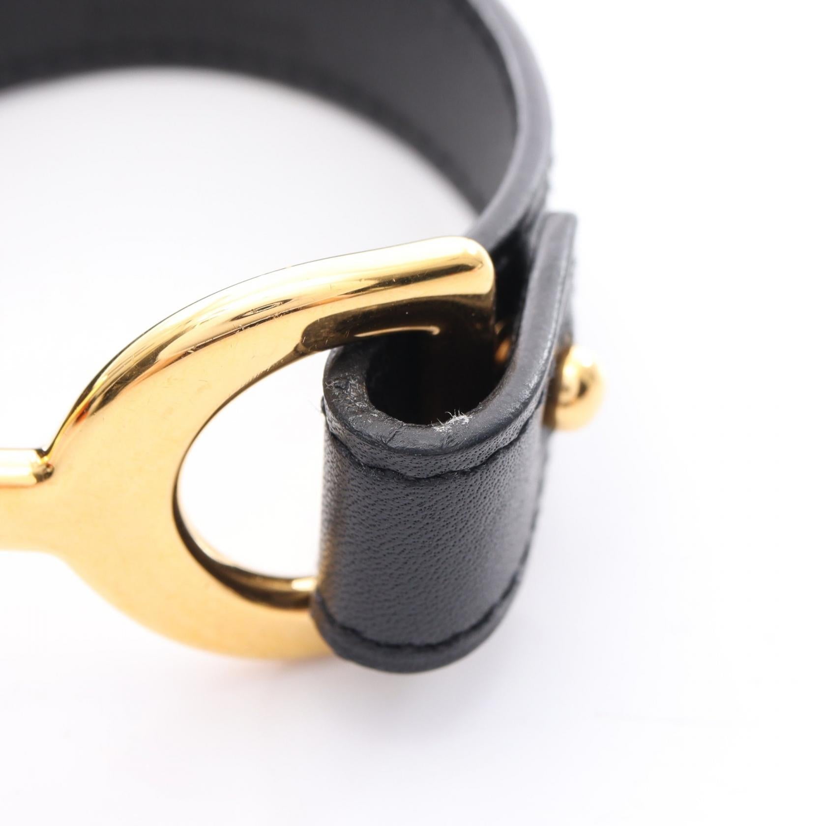 エルメス パヴァーヌ レザー バングル