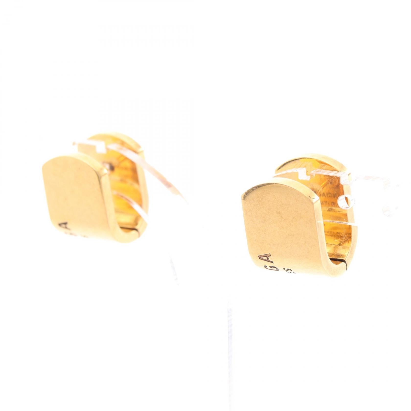 バレンシアガ ロゴピアス