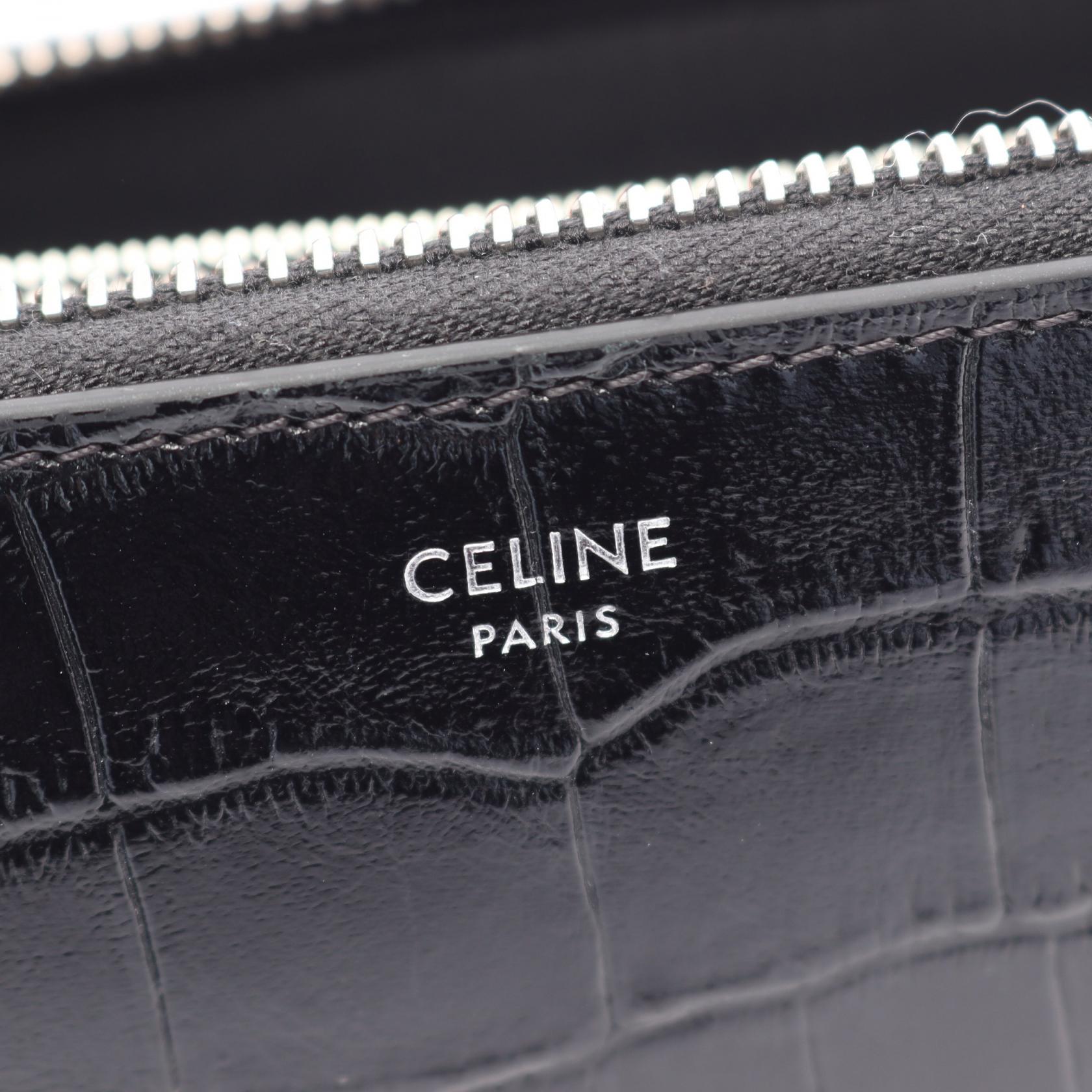 セリーヌ エンボスドレザー 長財布