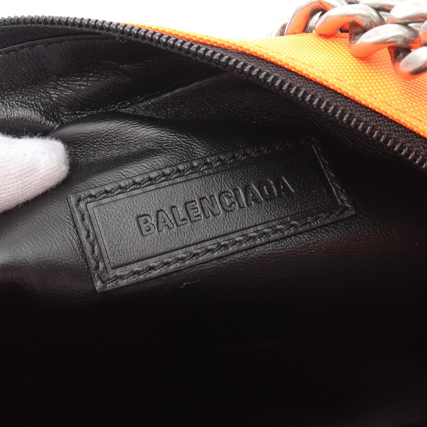 バレンシアガ レイヴァー キャンバス ショルダーバッグ