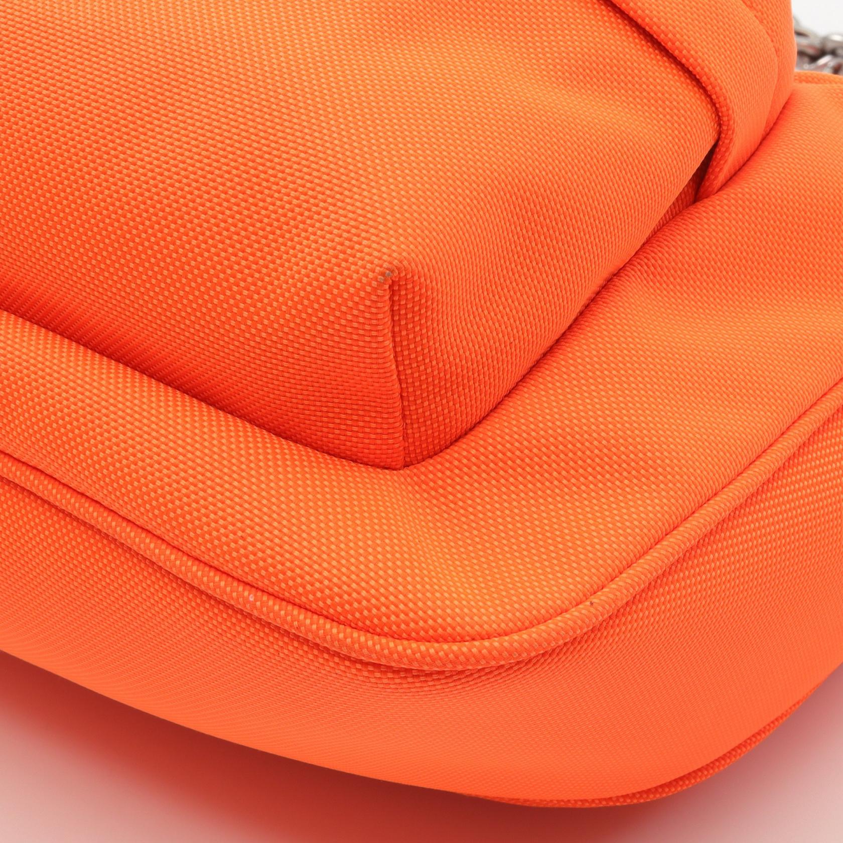 バレンシアガ レイヴァー キャンバス ショルダーバッグ