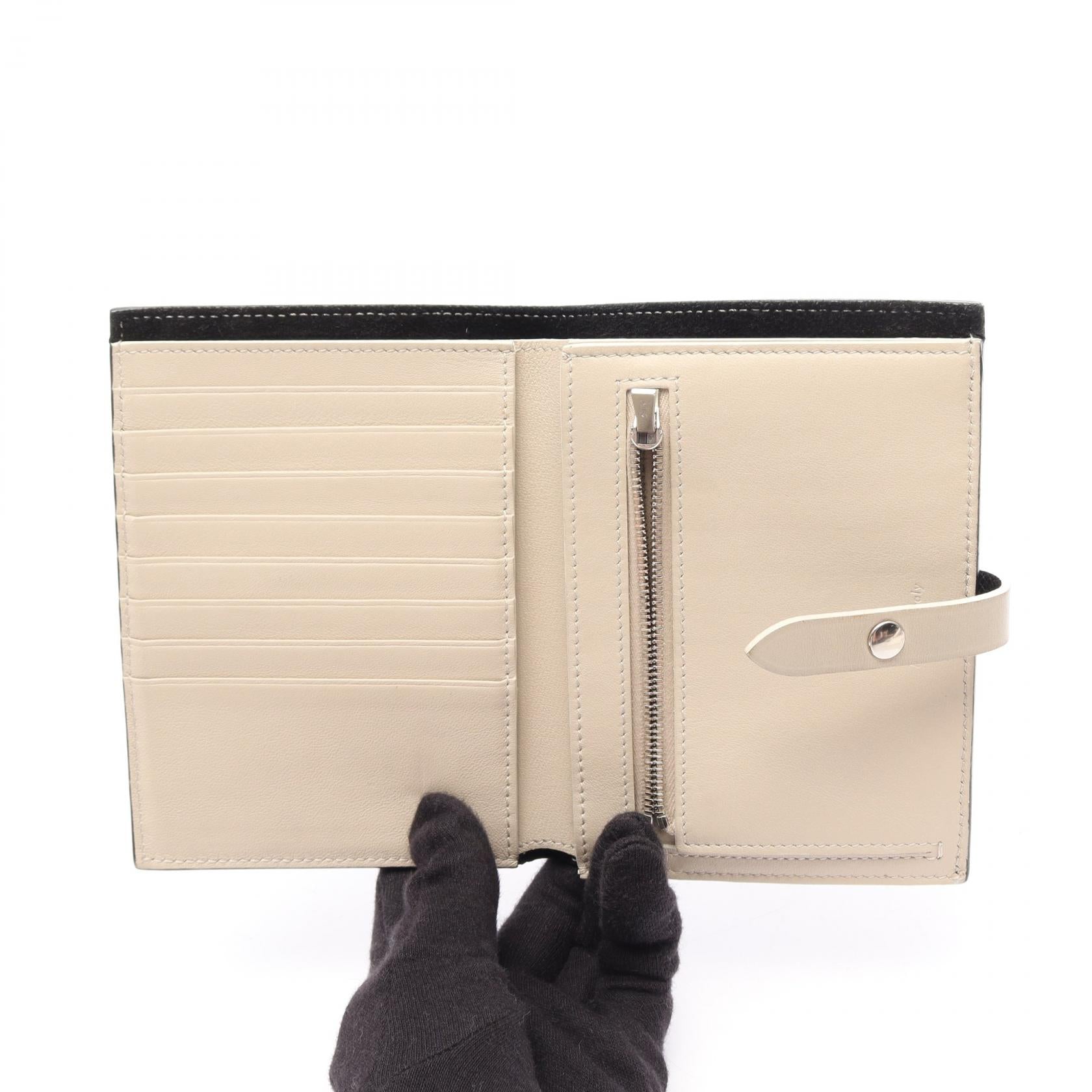 セリーヌ ストラップ ミディアム マルチ ファンクション レザー二つ折り財布