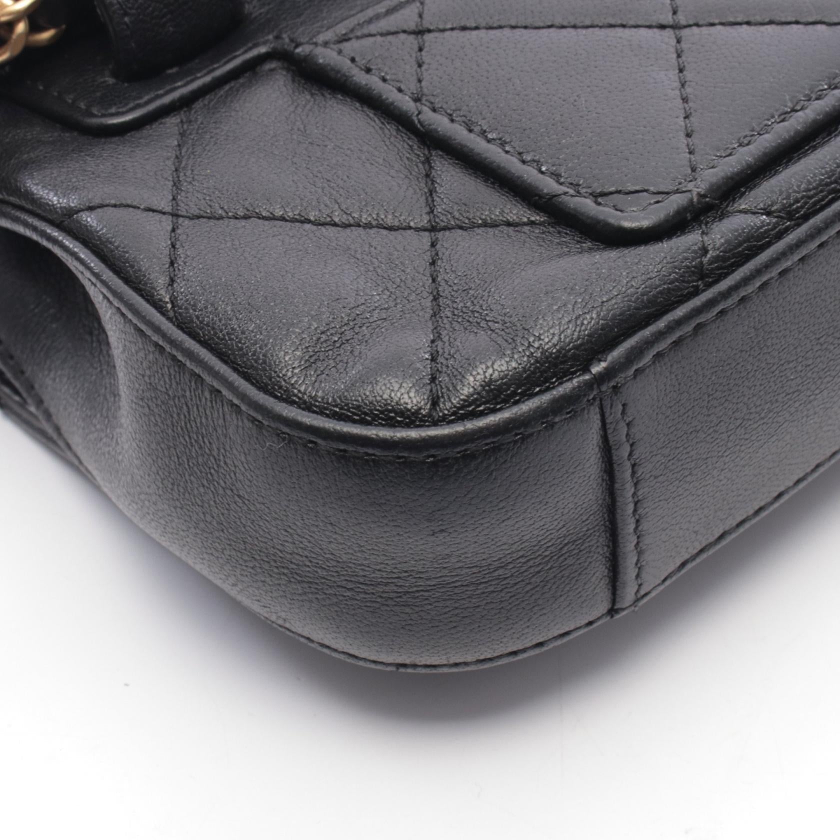シャネル CHANEL19 ラムスキン ウエストバッグ