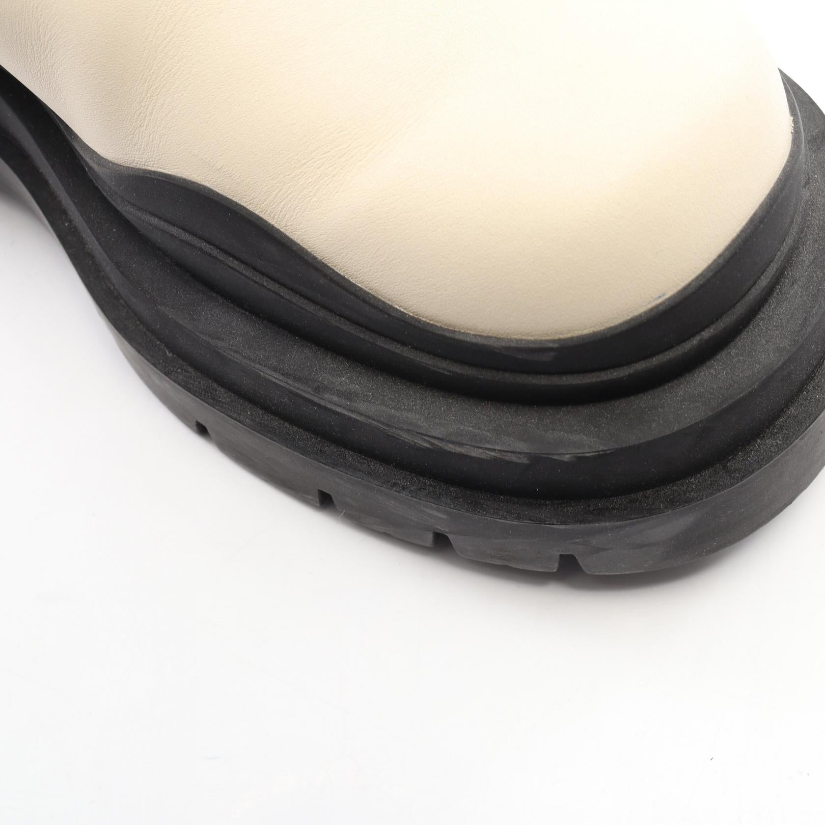 ボッテガヴェネタ TIRE BOOTS レザーブーツ