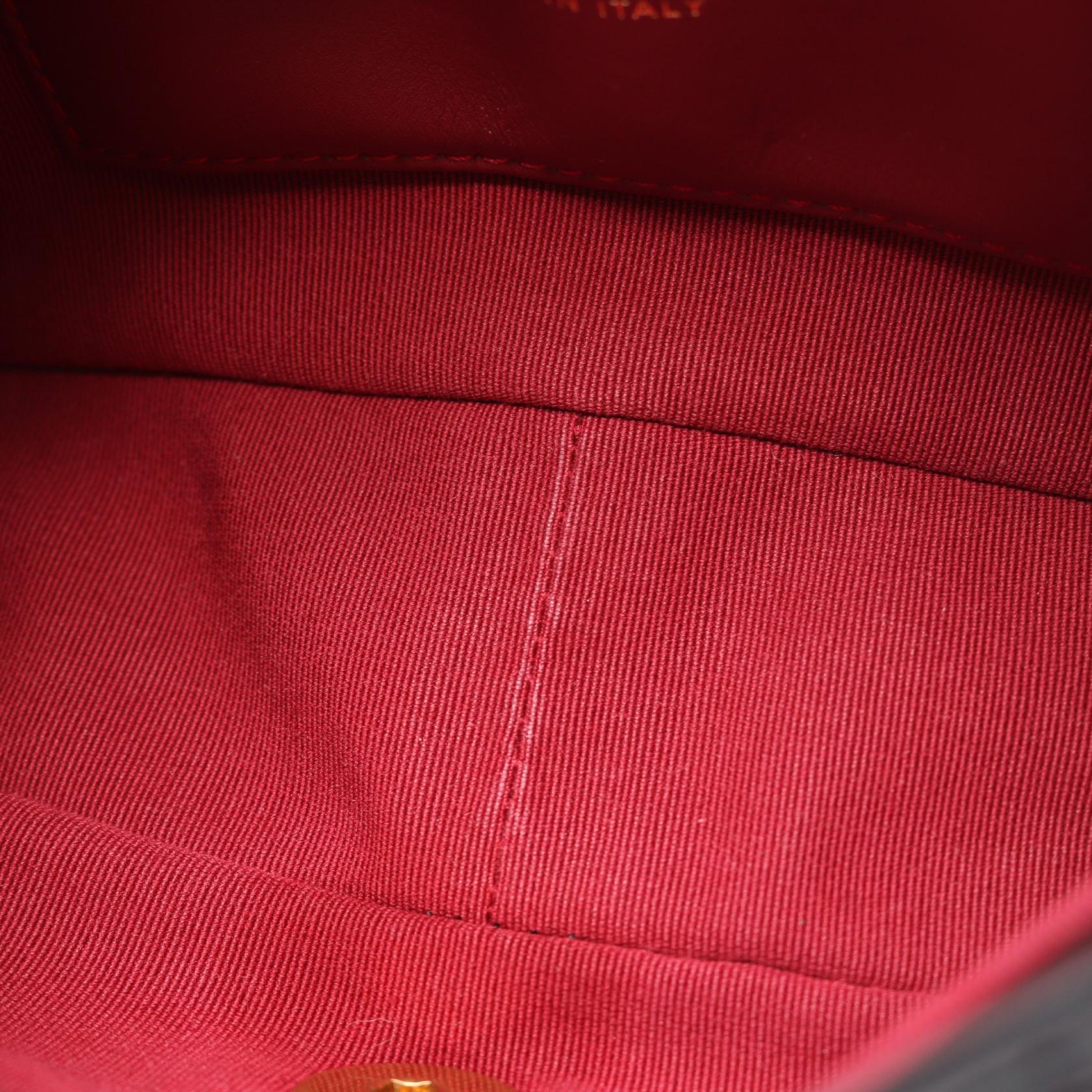 シャネル ミニマトラッセ ラムスキン ショルダーバッグ