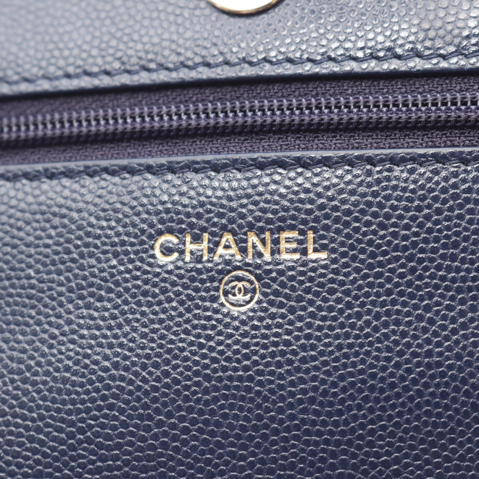 シャネル CHANEL19 カーフ ショルダーバッグ