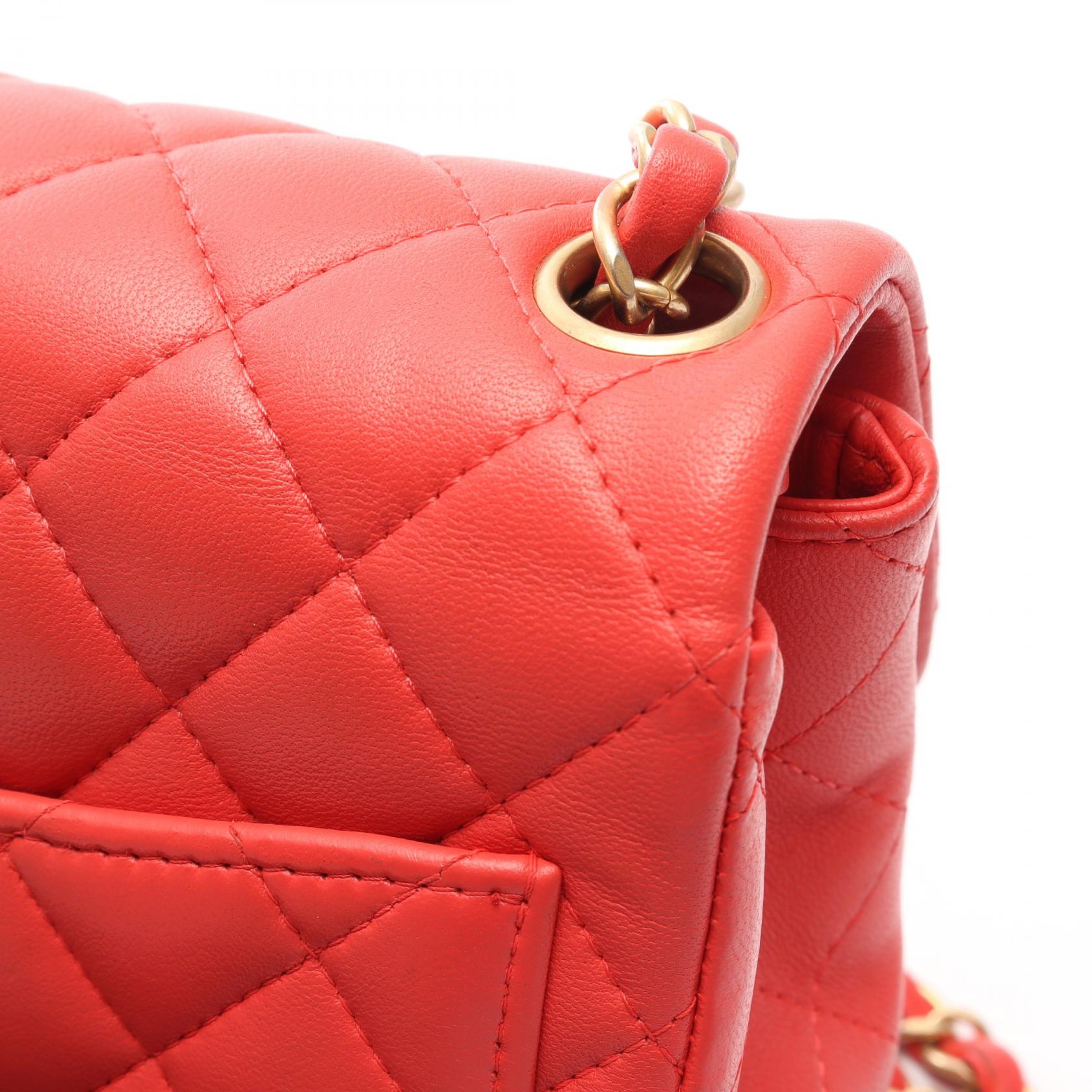 シャネル ミニマトラッセ ラムスキン ショルダーバッグ