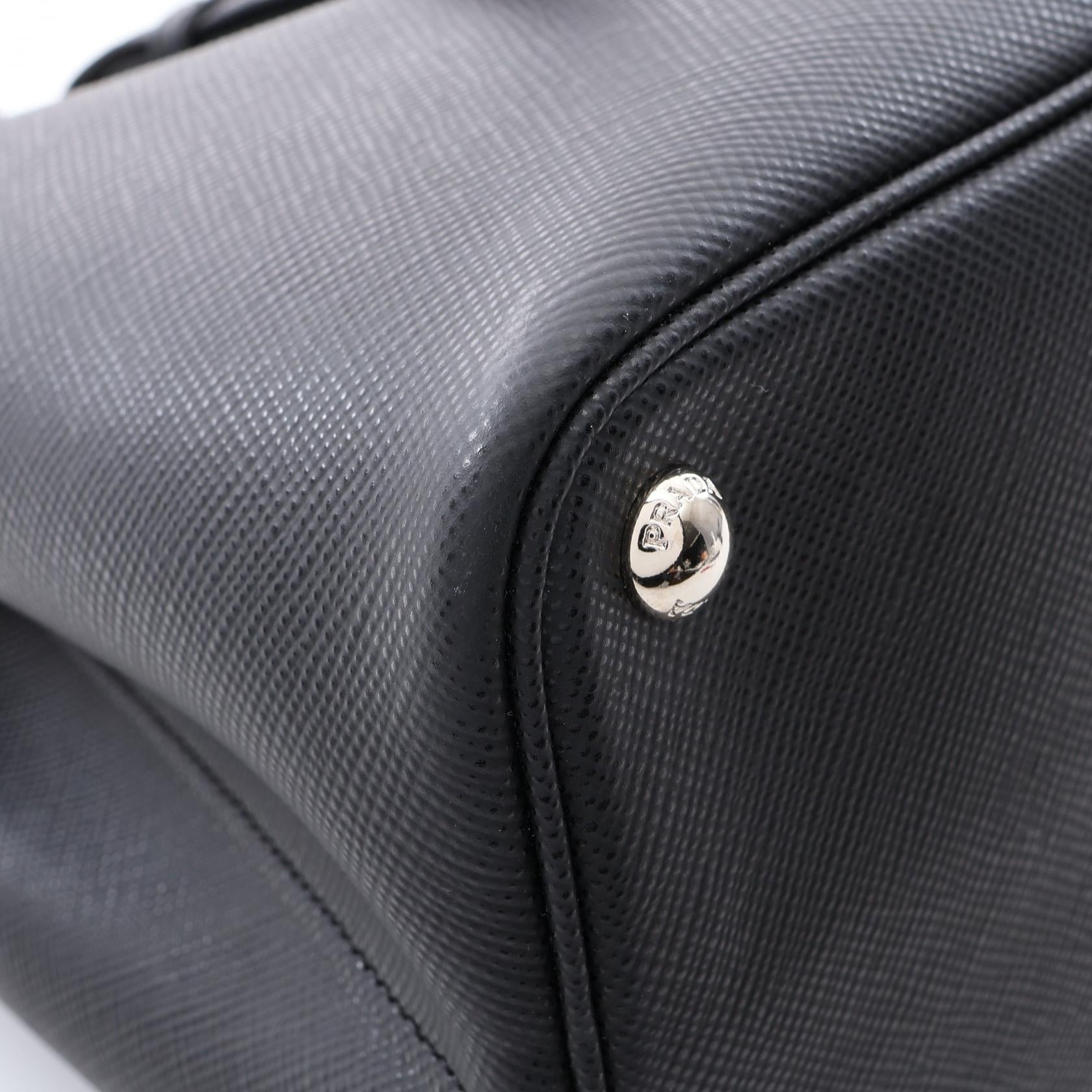 プラダ サフィアーノ CUIR 2wayトートバッグ
