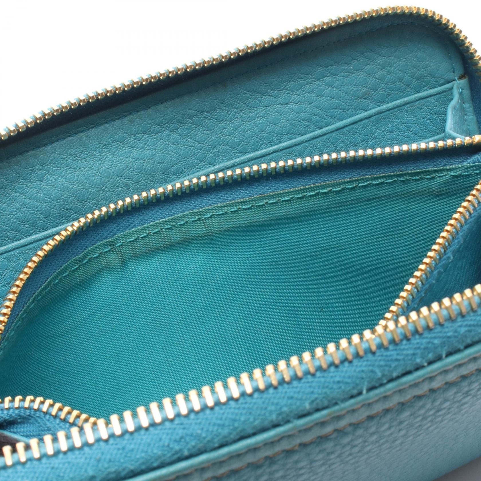 プラダ VIT.DAINO レザー長財布