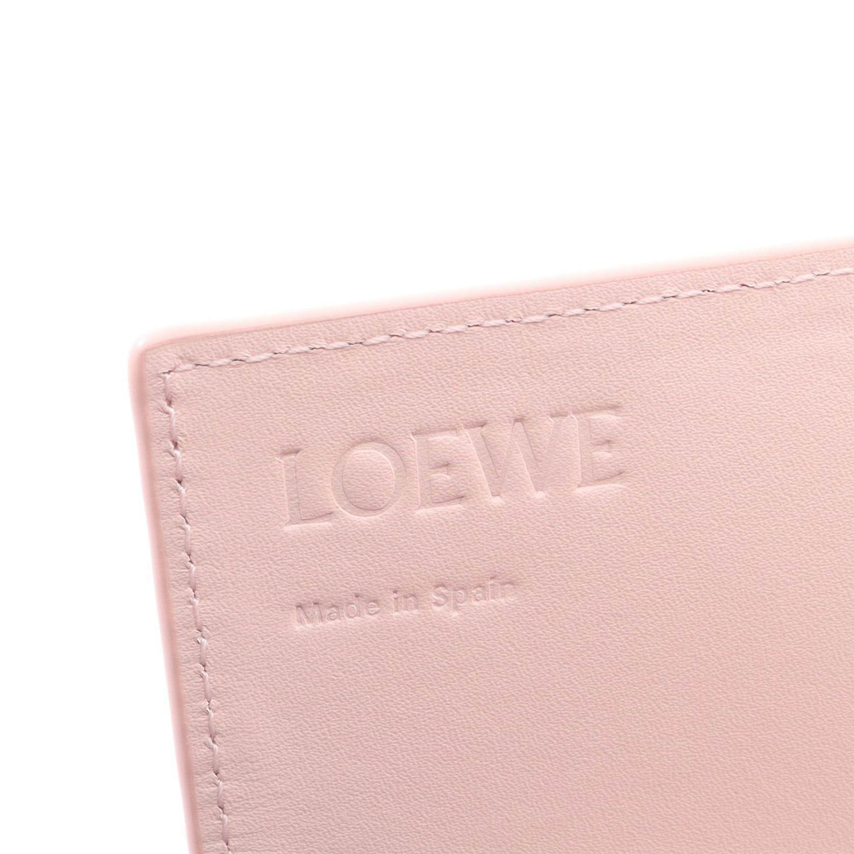 ロエベ アナグラム コンチネンタル レザー長財布