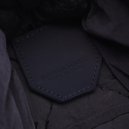 ボッテガヴェネタ PADDED TECH CASSETTE ナイロンショルダーバッグ