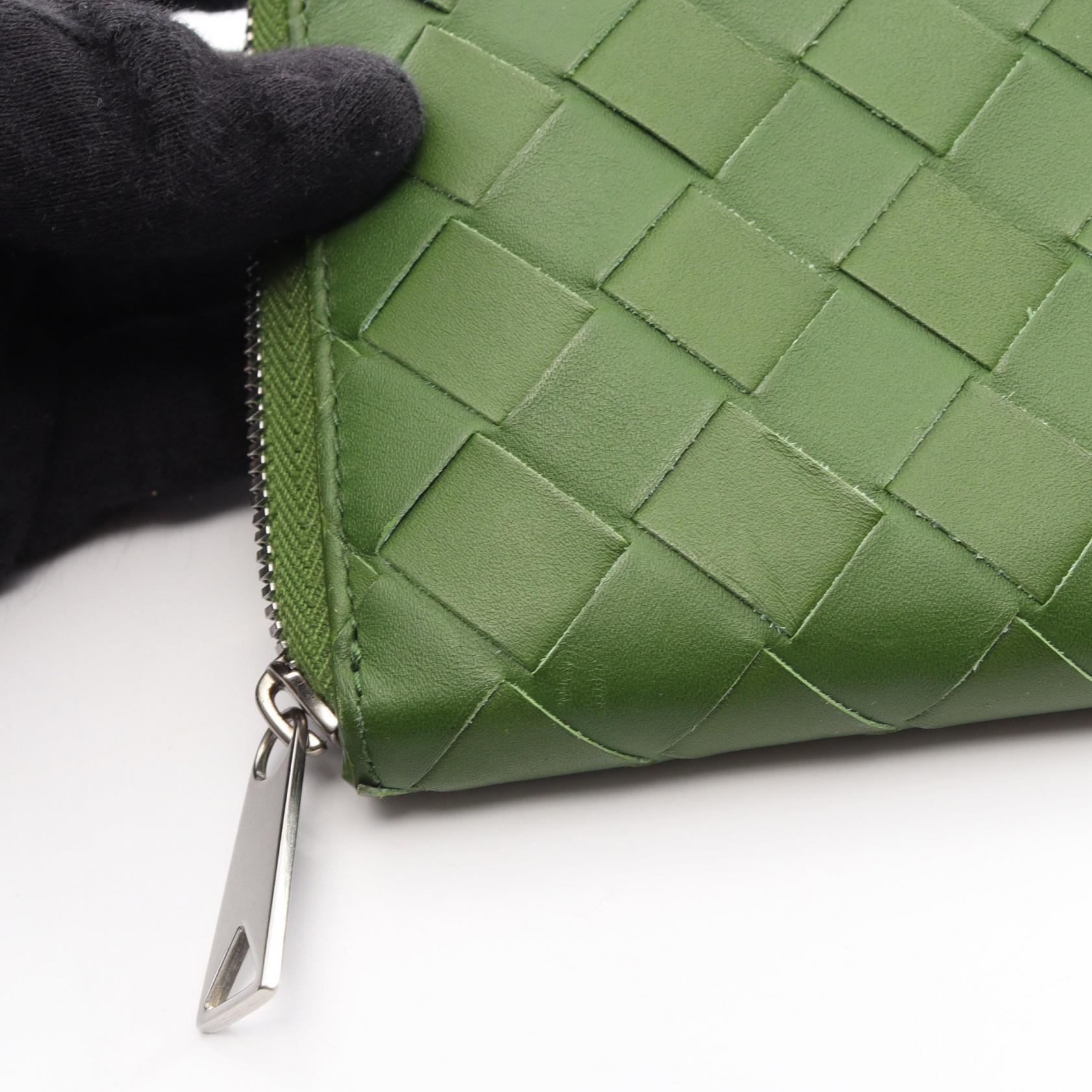 ボッテガヴェネタ イントレチャート レザー長財布
