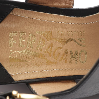 サルヴァトーレ・フェラガモ ガンチーニ レザーサンダル