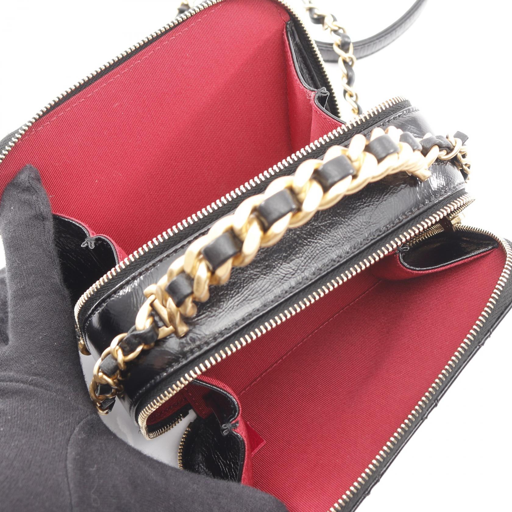 シャネル マトラッセ レザー ショルダーバッグ