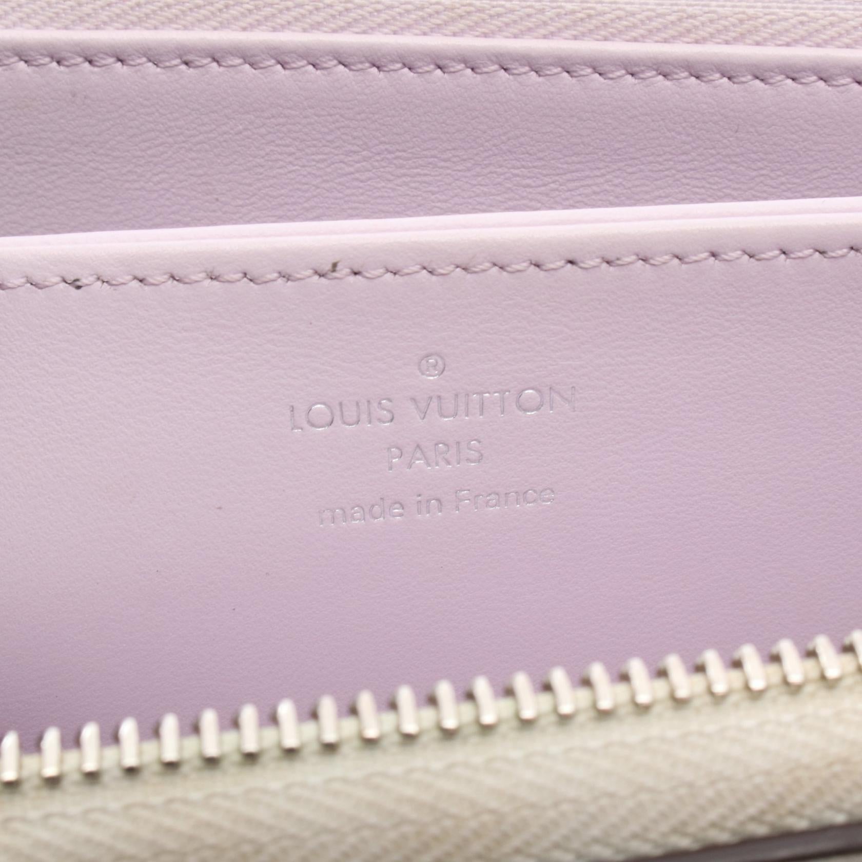 ルイヴィトン ジッピーウォレット マヒナ 長財布