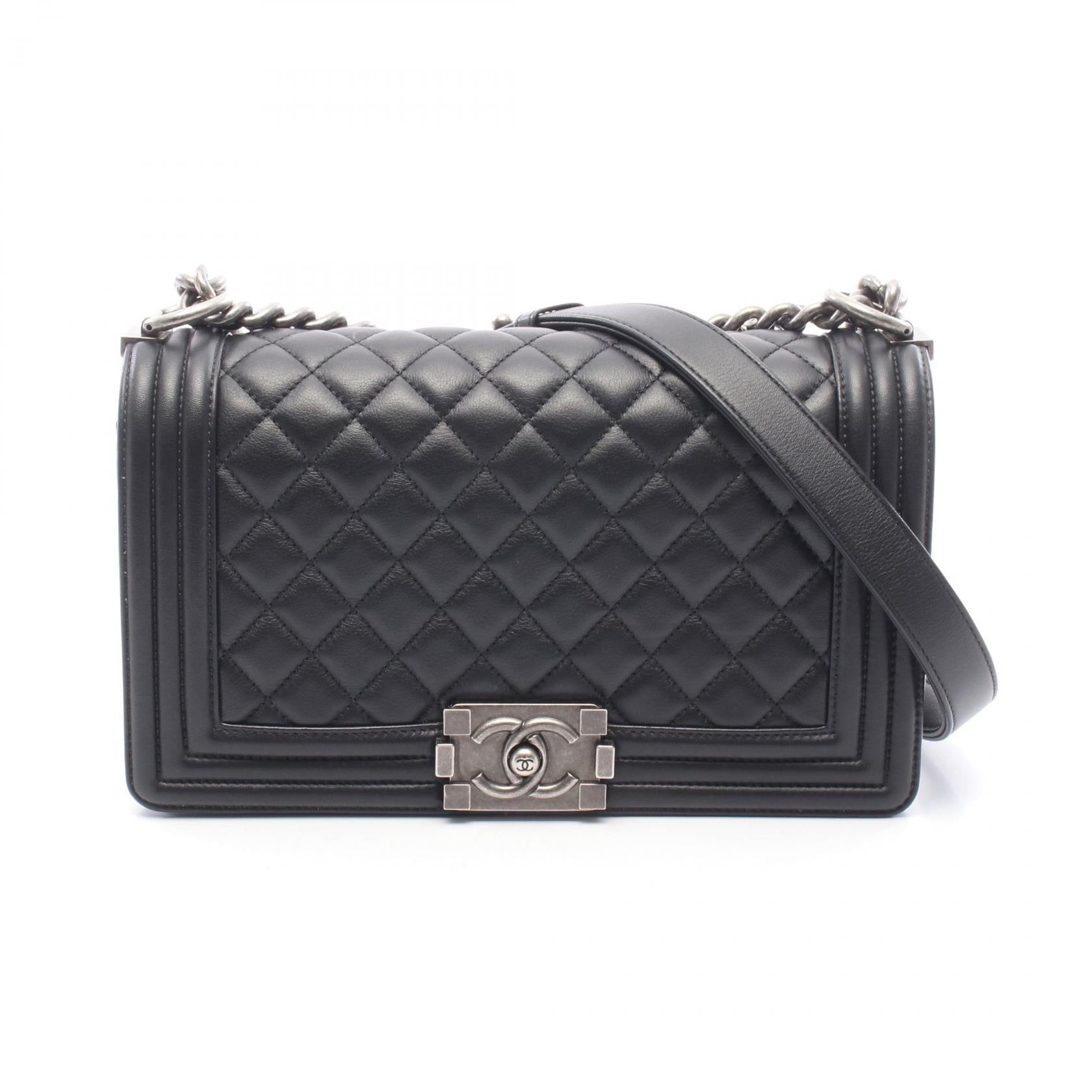 シャネル ボーイシャネル ラムスキン ショルダーバッグ