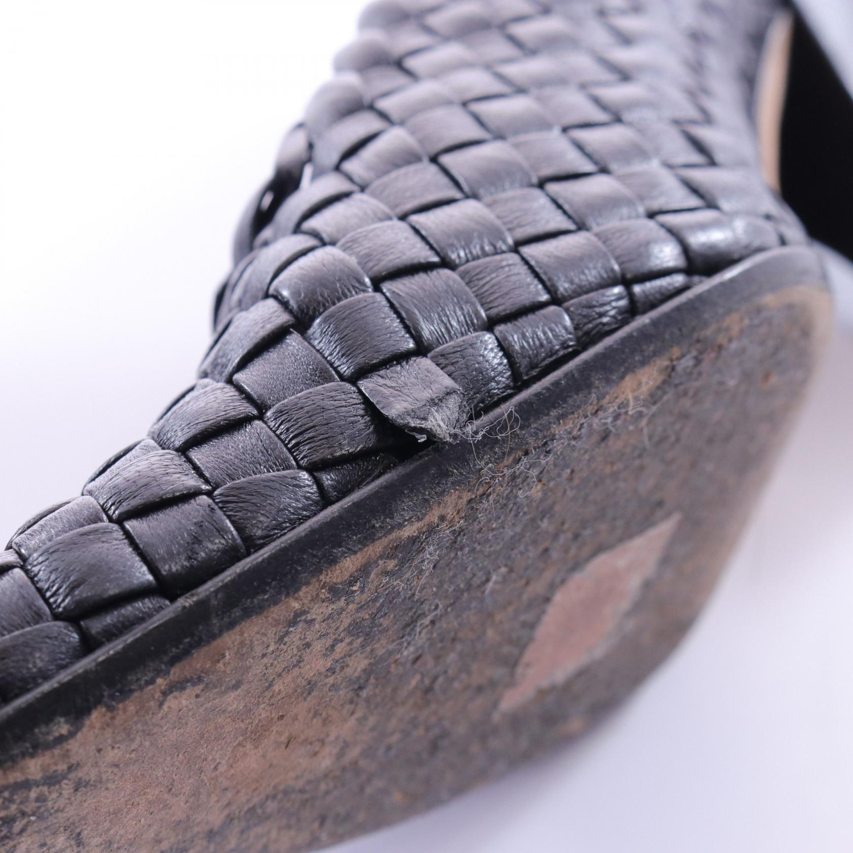 ボッテガ ヴェネタ イントレチャート レザー パンプス