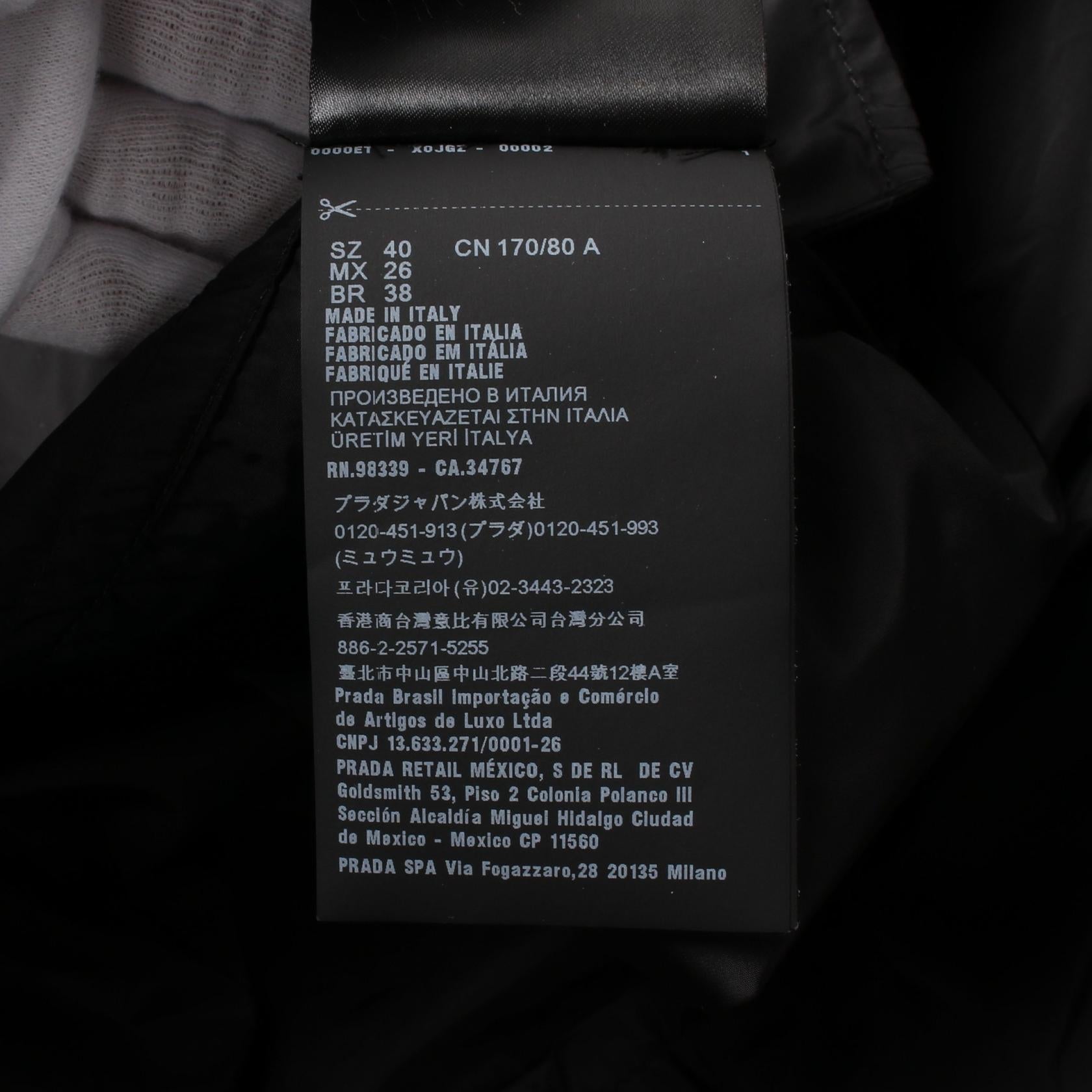 プラダ RE-NYLON トレンチコート アウター