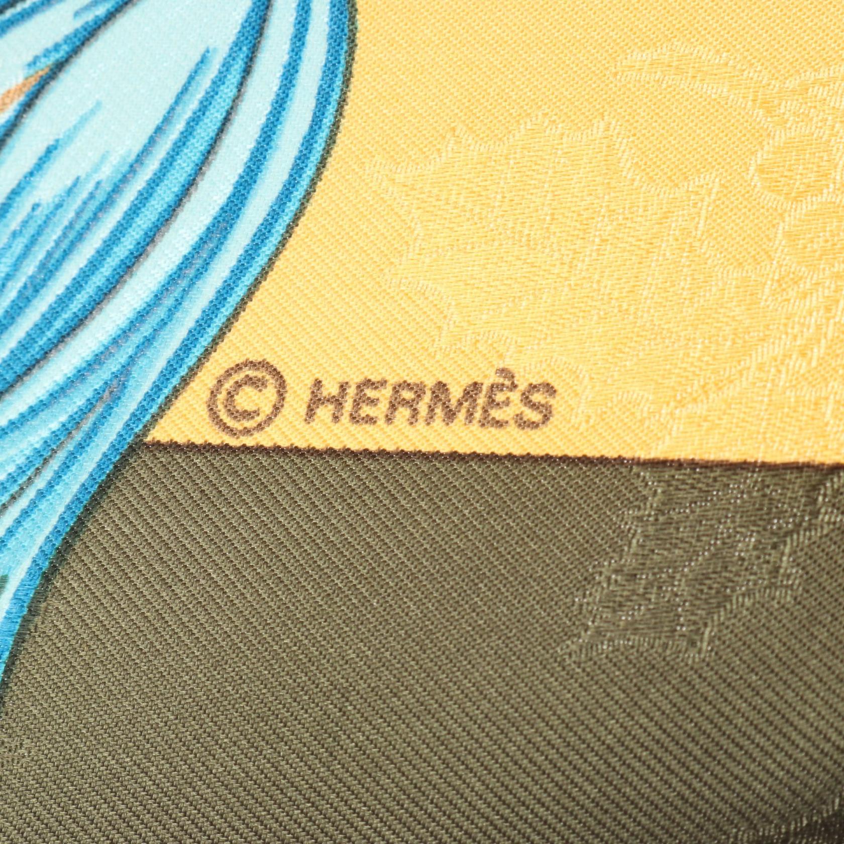 エルメス カレ90 Plumes et Grelots シルクスカーフ