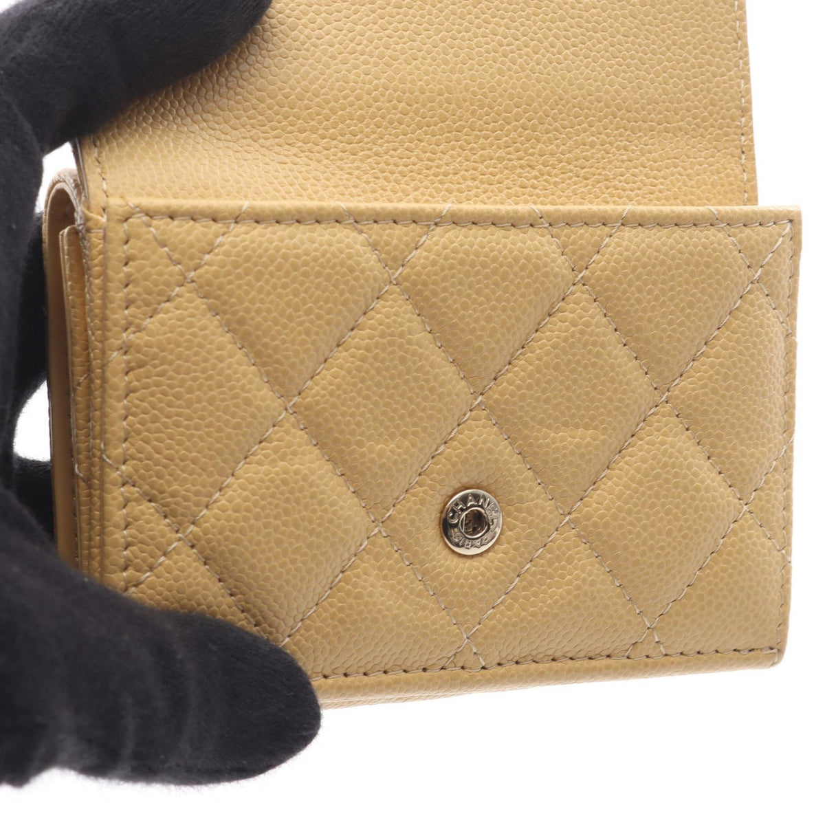 シャネル クラシック スモール フラップ ウォレット 三つ折り財布