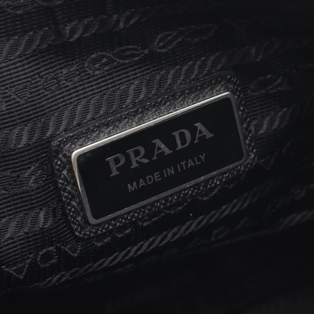 プラダ SAFFIANO TRAVEL ショルダーバッグ