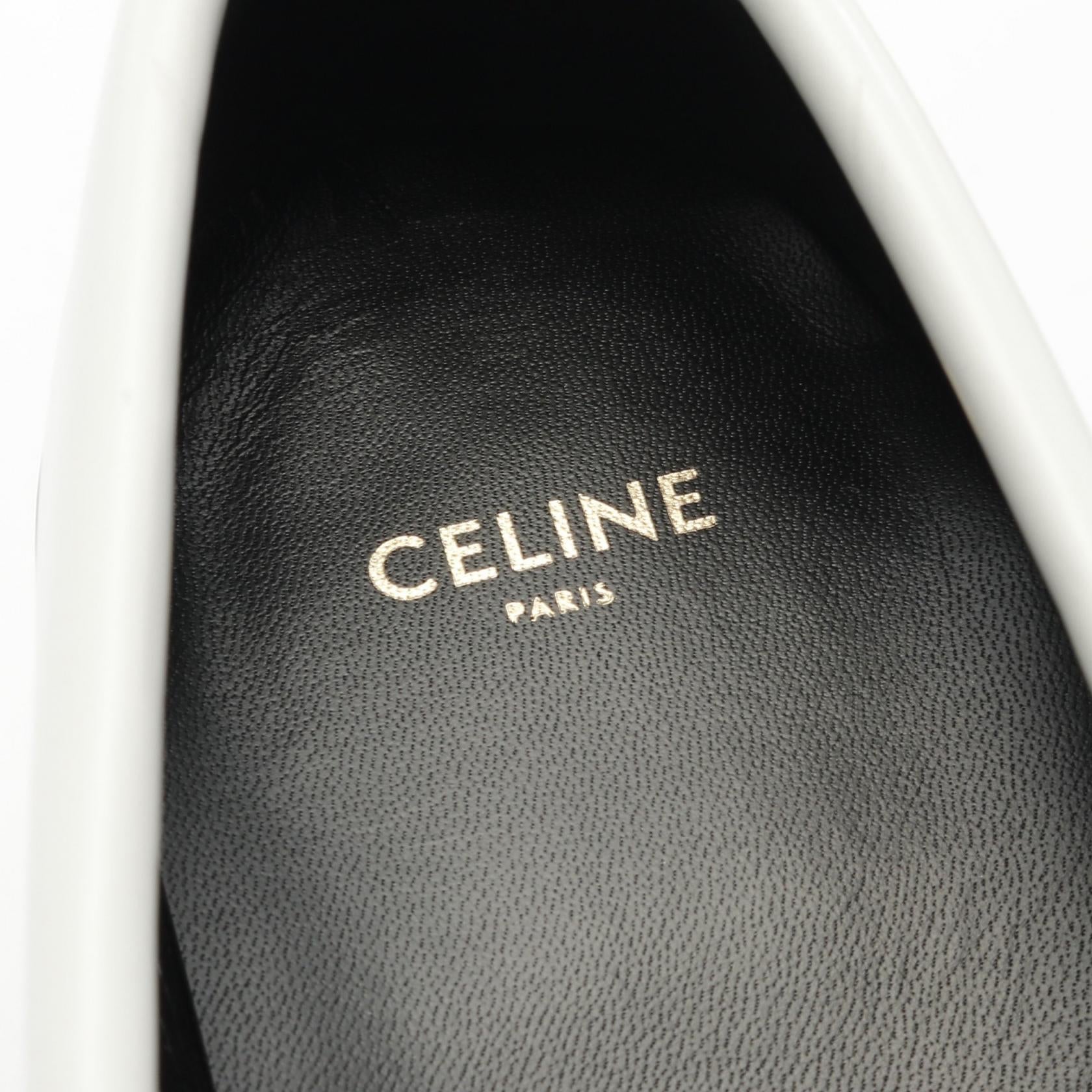 セリーヌ トリオンフ マーガレット レザー ローファー