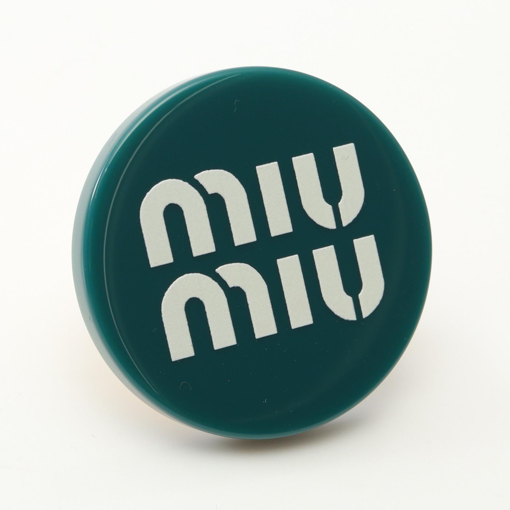 ミュウ ミュウ ロゴ イヤリング