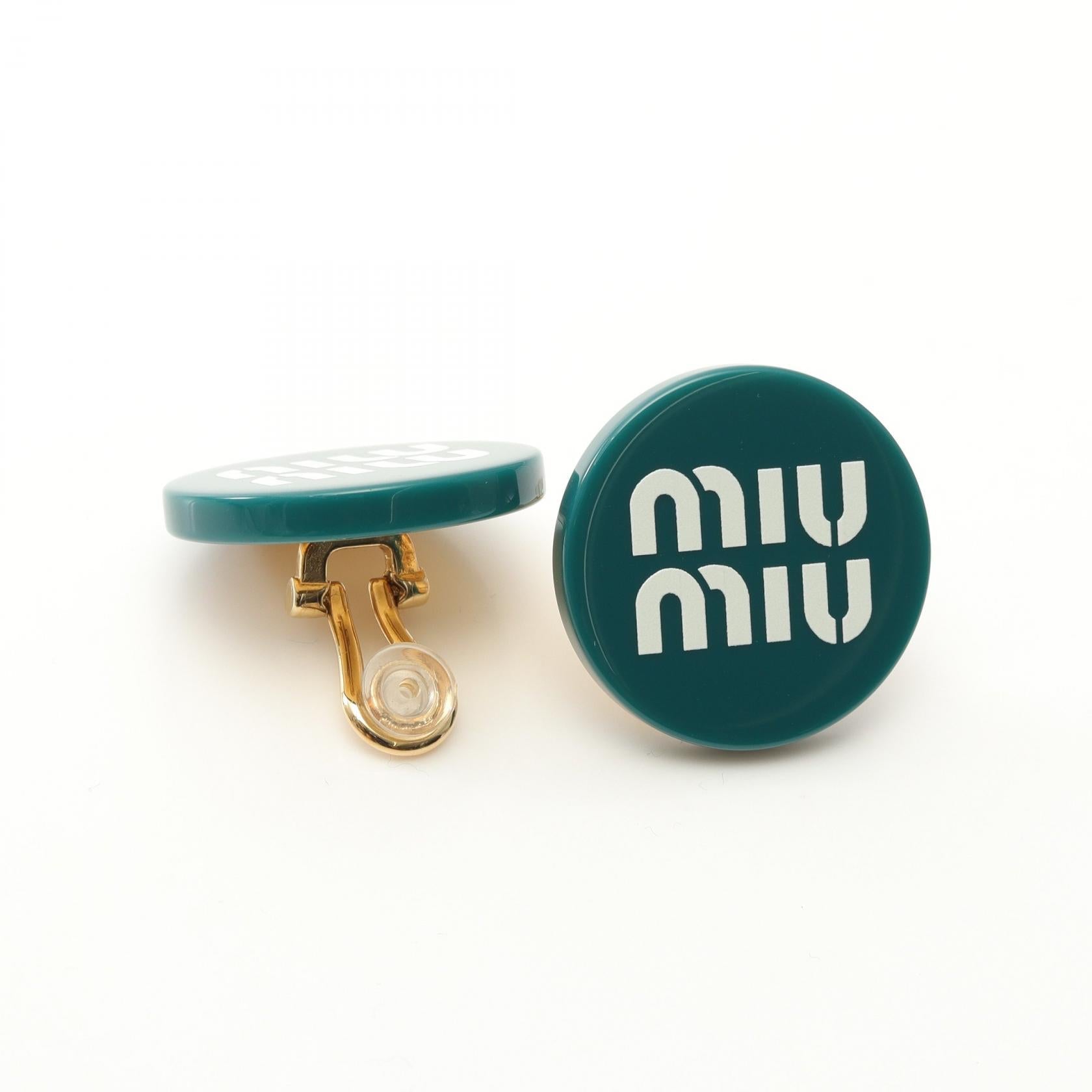 ミュウ ミュウ ロゴ イヤリング