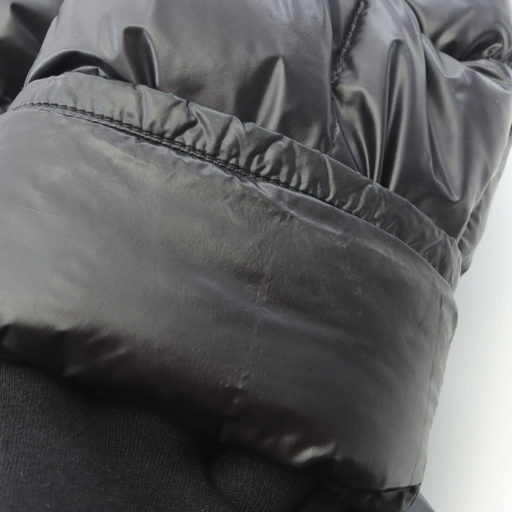 モンクレール HUBERT ナイロンダウンジャケット