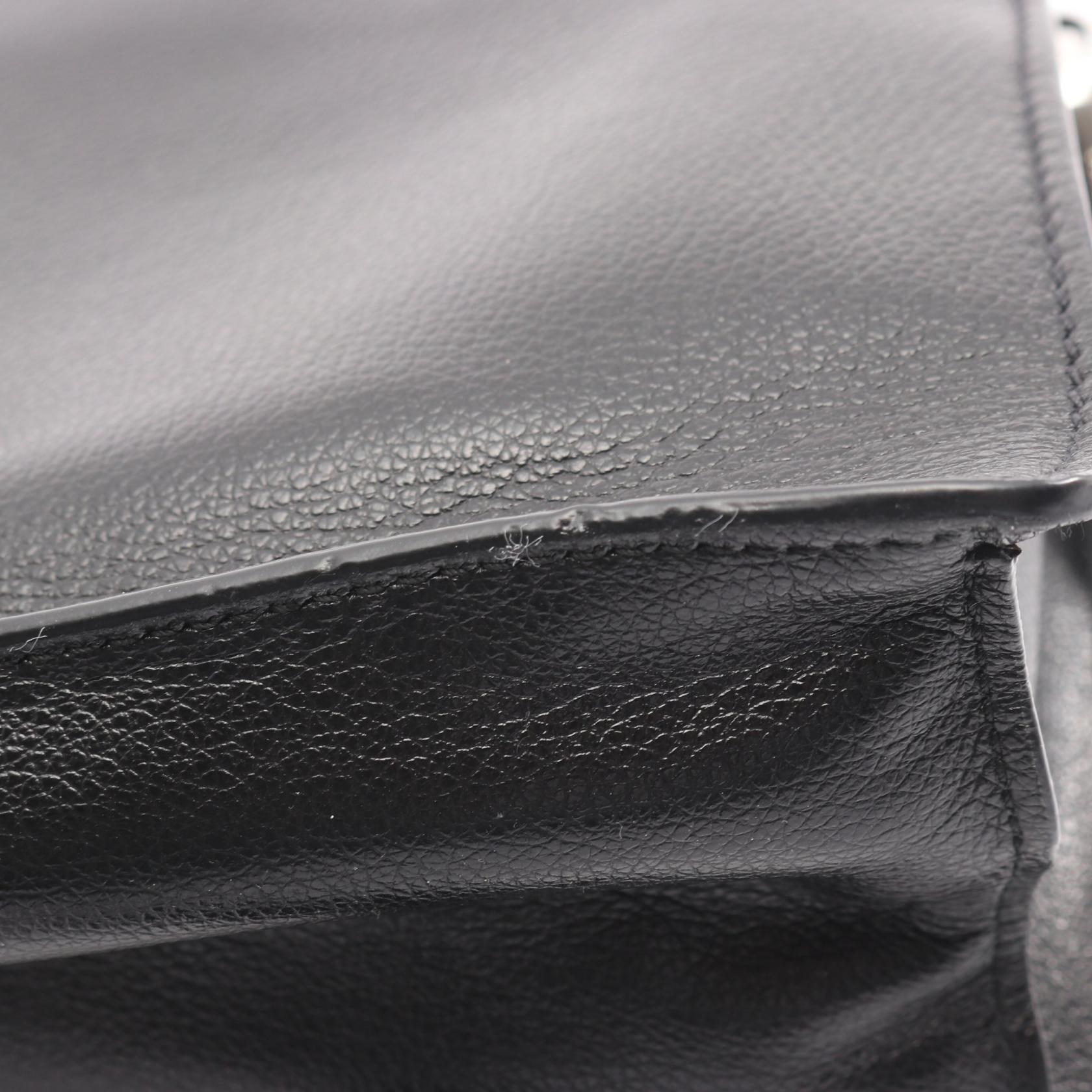 プラダ GLACE'CALF レザーショルダーバッグ
