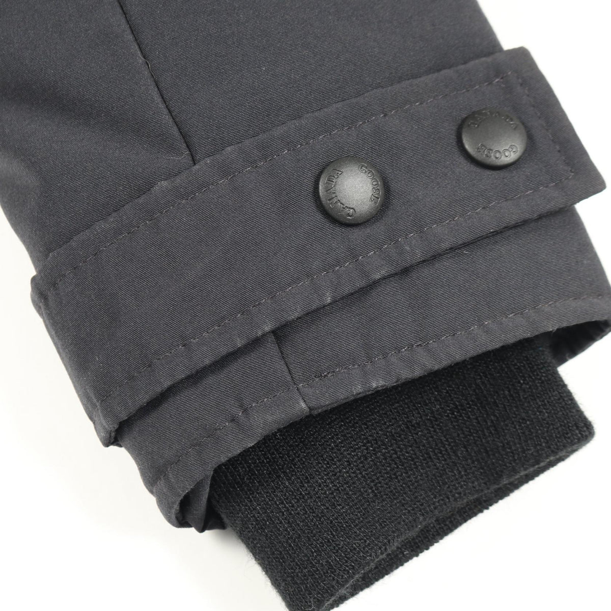 カナダグース MACKENZIE PARKA ダウンジャケット