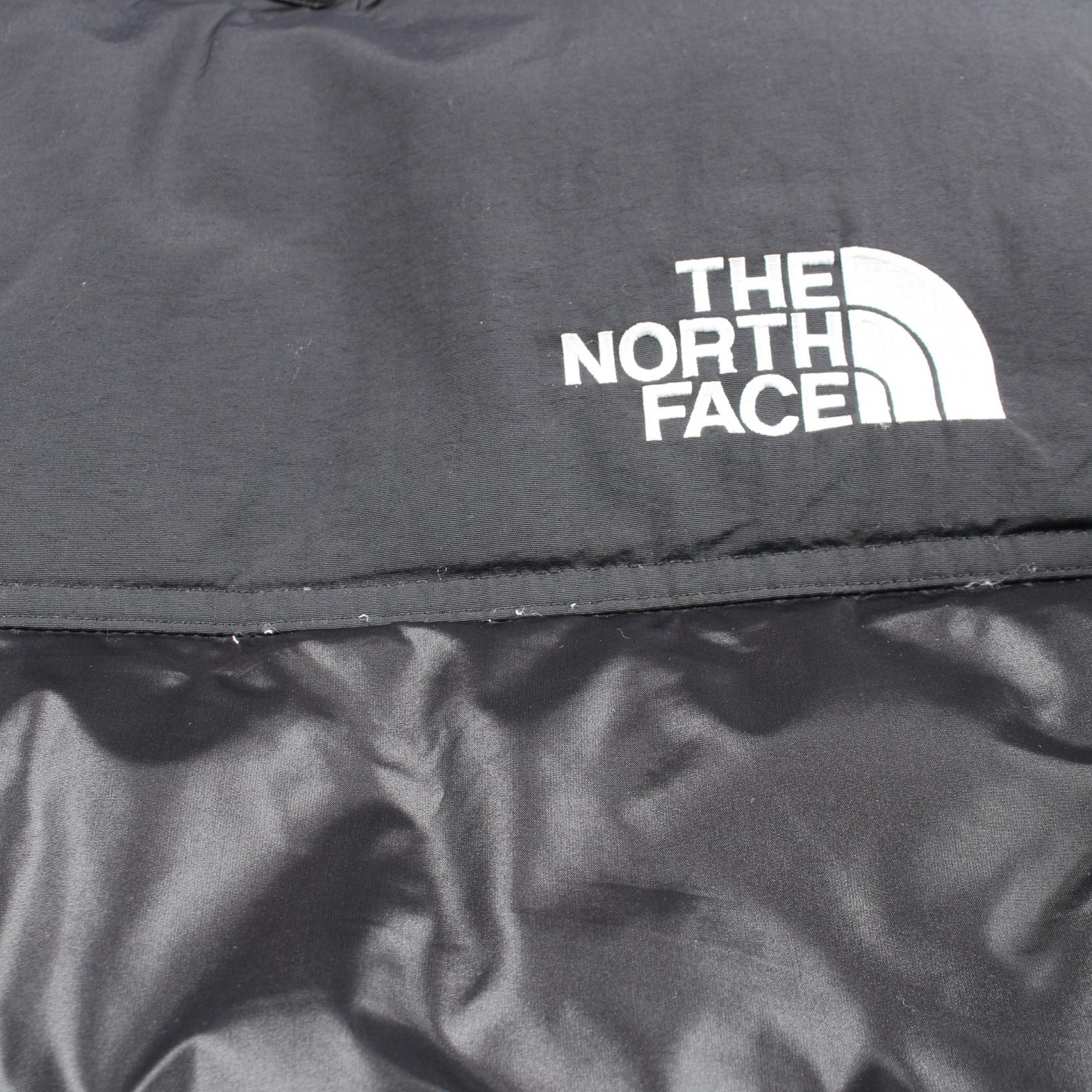 ザノースフェイスホワイトレーベル M'S NUPTSE ON BALL JACKET ナイロンダウンジャケット