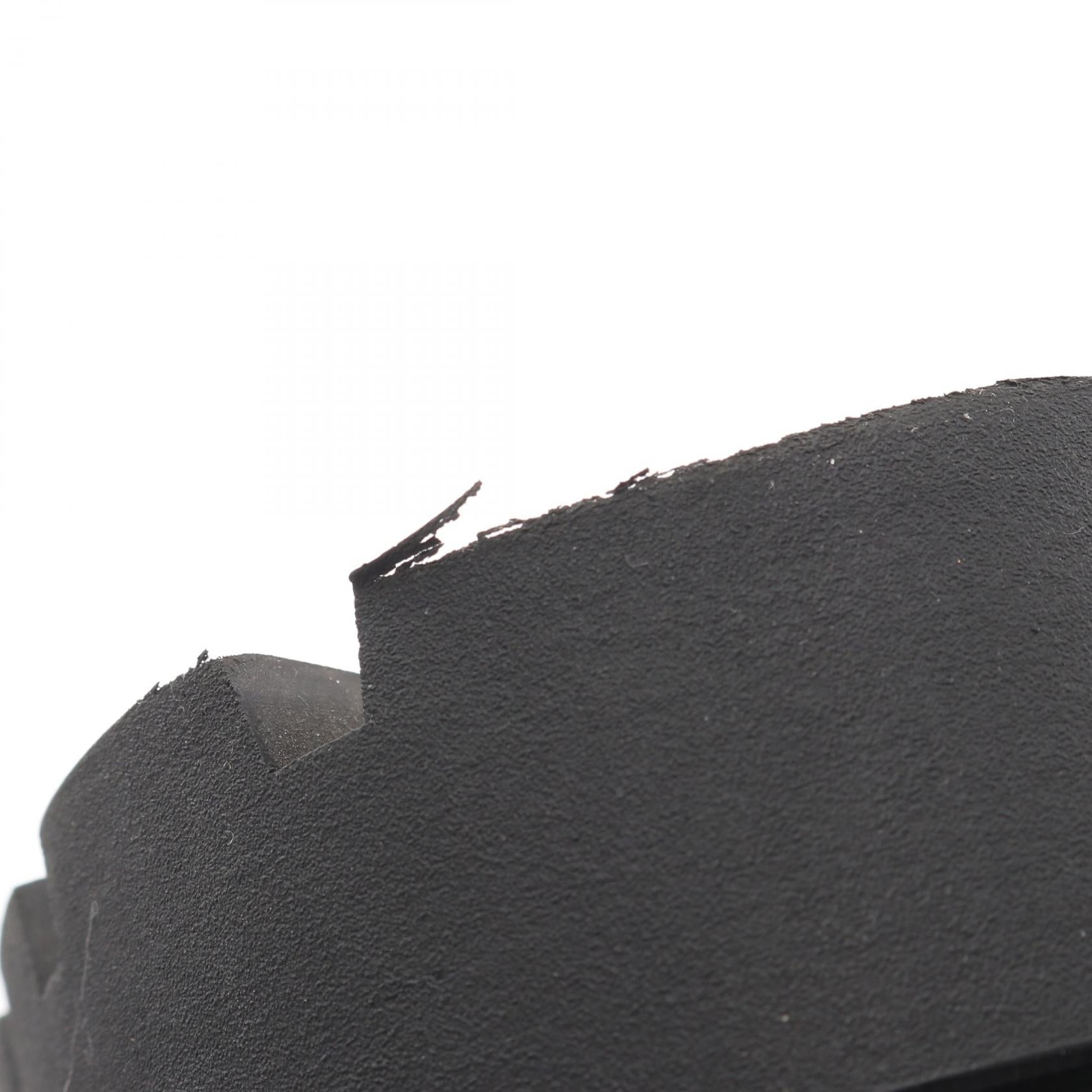 トッズ KATE レザーローファー