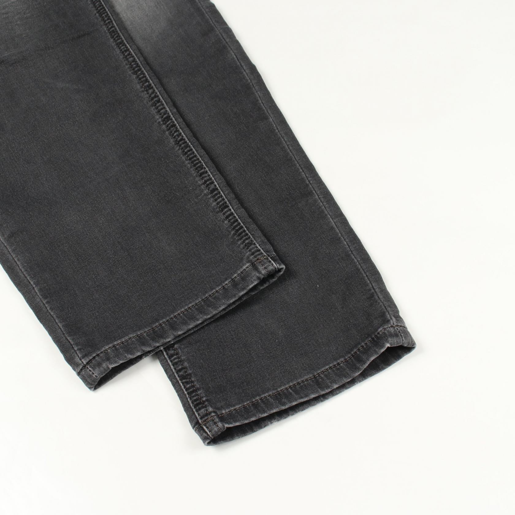 ディーゼル NARROT-NE JOGG JEANS コットンデニムパンツ