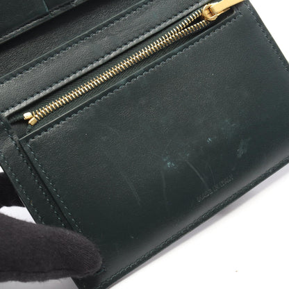 セリーヌ ミディアムストラップウォレット レザー二つ折り財布