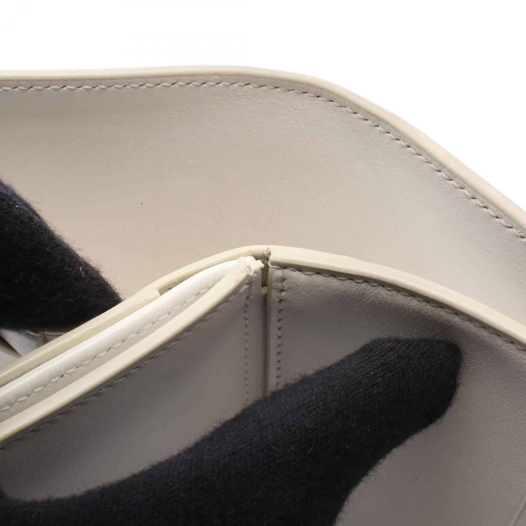 セリーヌ スモールストラップウォレット 二つ折り財布