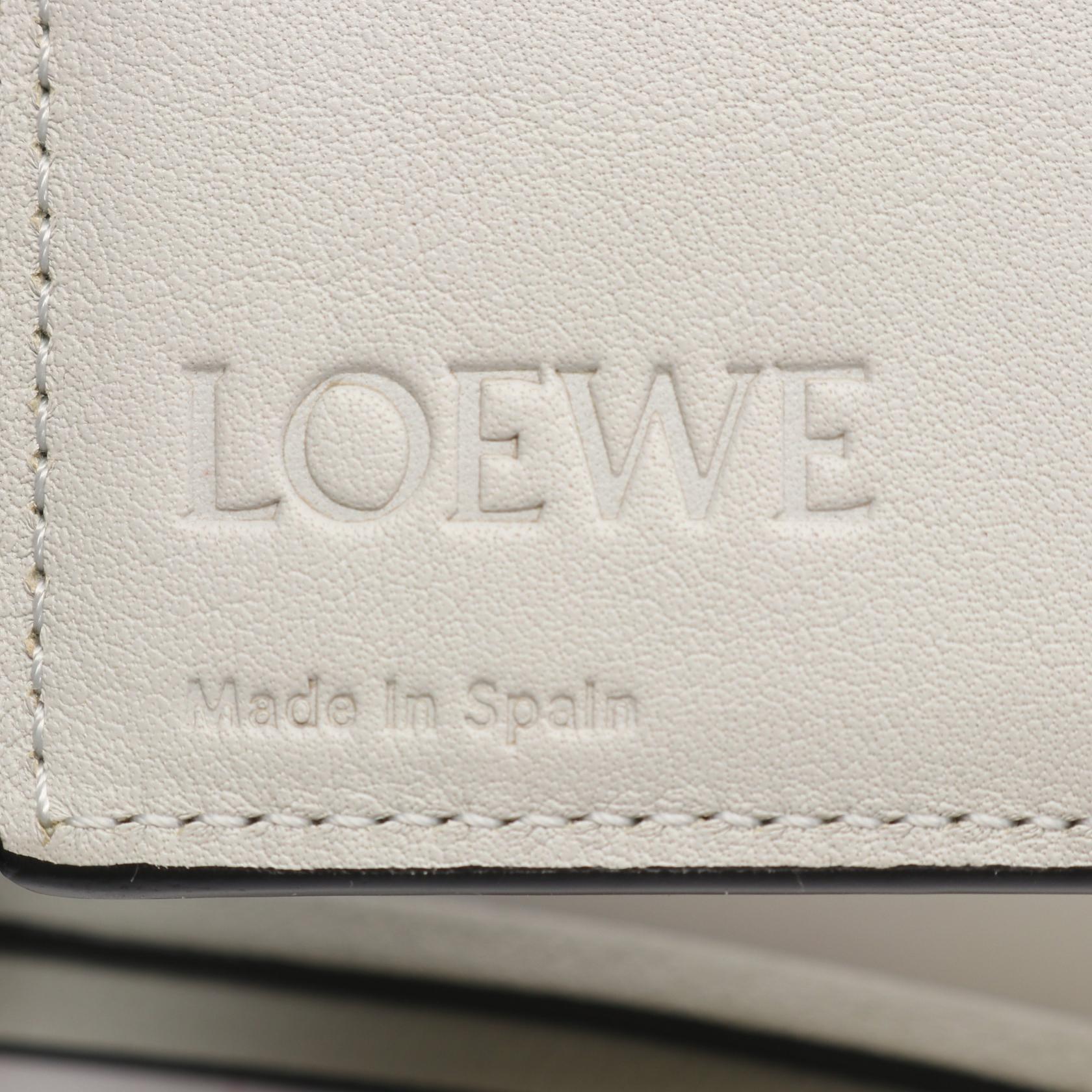 ロエベ バイフォールドウォレット レザー二つ折り財布