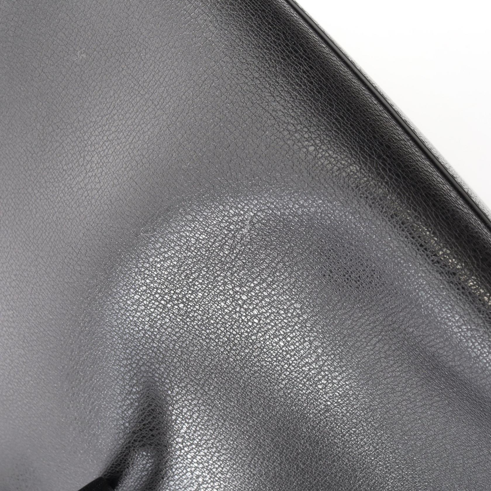 フルラ MAN GIOVE L レザートートバッグ